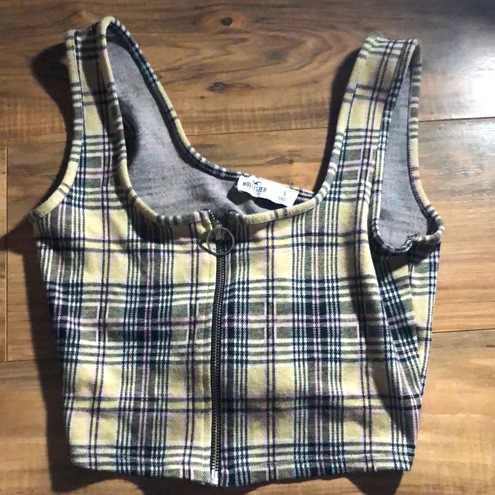 cute hollister cropped zip up tank